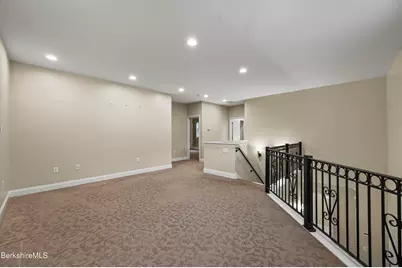 2 Amy Ct #2, Pittsfield, MA 01201 - Photo 29