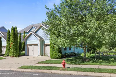 2 Amy Ct #2, Pittsfield, MA 01201 - Photo 3