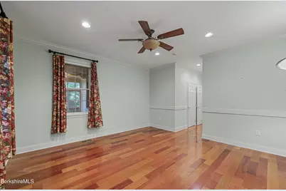 2 Amy Ct, Pittsfield, MA 01201 - Photo 23