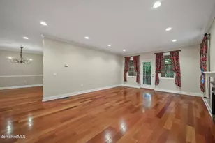 2 Amy Ct, Pittsfield, MA 01201 - Photo 17