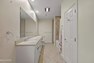 2 Amy Ct, Pittsfield, MA 01201 - Photo 39