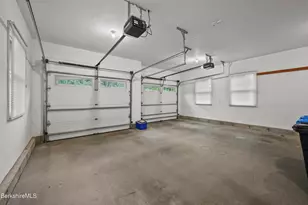 2 Amy Ct, Pittsfield, MA 01201 - Photo 49