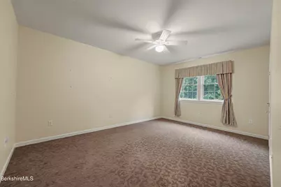 2 Amy Ct, Pittsfield, MA 01201 - Photo 35
