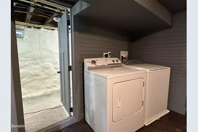 23 Harris St, North Adams, MA 01247 - Photo 25