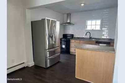 23 Harris St, North Adams, MA 01247 - Photo 11