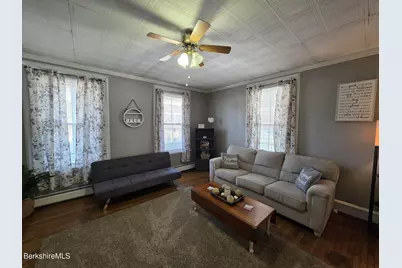 66 Park St #A, Adams, MA 01220 - Photo 9