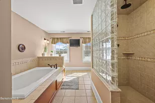 500 Williams St, Pittsfield, MA 01201 - Photo 55