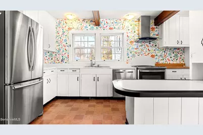 851 Lenox Rd, Richmond, MA 01254 - Photo 7