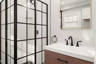 44 Strong Ave, Pittsfield, MA 01201 - Photo 13