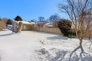 44 Strong Ave, Pittsfield, MA 01201 - Photo 3