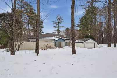 2 Saint Andrews Ct, Lenox, MA 01240 - Photo 3
