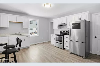 22 S Atlantic Ave, Pittsfield, MA 01201 - Photo 7