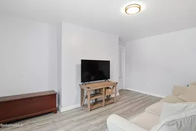 22 S Atlantic Ave, Pittsfield, MA 01201 - Photo 17