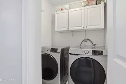 22 S Atlantic Ave, Pittsfield, MA 01201 - Photo 11