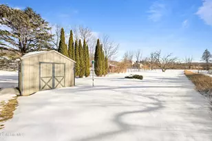 34 Anthony St, Adams, MA 01220 - Photo 33