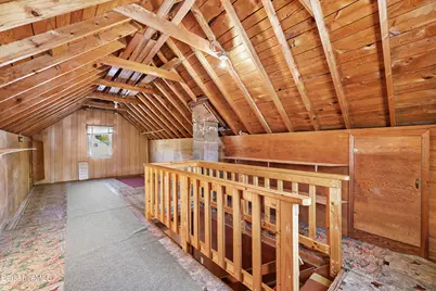 34 Anthony St, Adams, MA 01220 - Photo 23