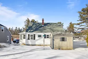 34 Anthony St, Adams, MA 01220 - Photo 31