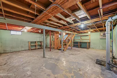 34 Anthony St, Adams, MA 01220 - Photo 27