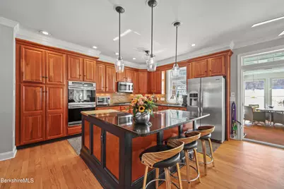 130 E Dugway Rd, Lenox, MA 01240 - Photo 11