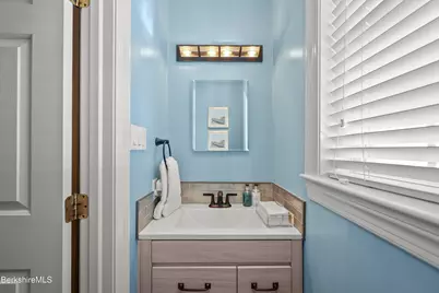 130 E Dugway Rd, Lenox, MA 01240 - Photo 35