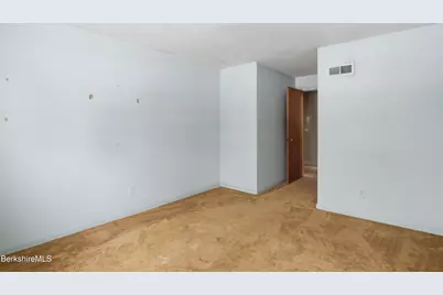 57 Donna Ave, Pittsfield, MA 01201 - Photo 23