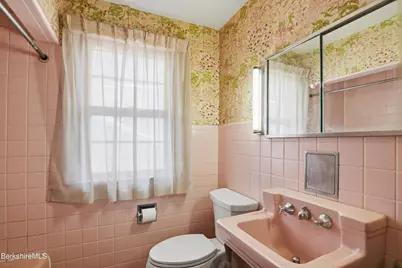 57 Donna Ave, Pittsfield, MA 01201 - Photo 17