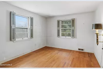 57 Donna Ave, Pittsfield, MA 01201 - Photo 21