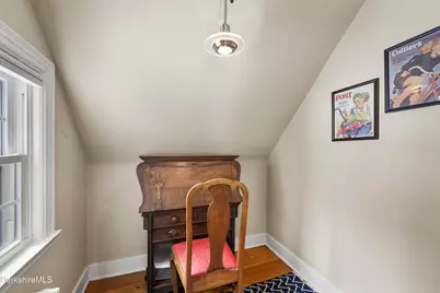 221 Holmes Rd, Pittsfield, MA 01201 - Photo 15