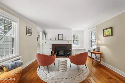 221 Holmes Rd, Pittsfield, MA 01201 - Photo 11