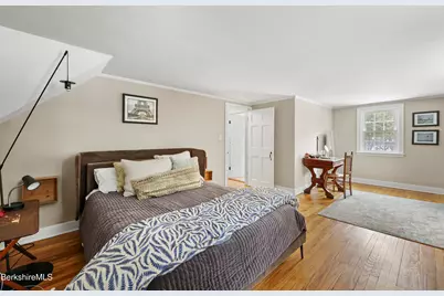 221 Holmes Rd, Pittsfield, MA 01201 - Photo 21