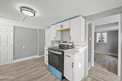 139 2nd St, Pittsfield, MA 01201 - Photo 11