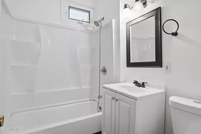 195 Francis Ave, Pittsfield, MA 01201 - Photo 19