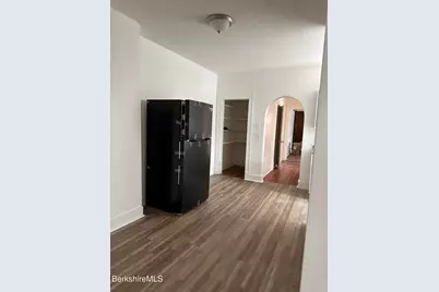 195 Francis Ave, Pittsfield, MA 01201 - Photo 5