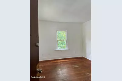 195 Francis Ave, Pittsfield, MA 01201 - Photo 11