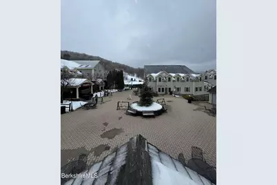 825 Thatcher House, Hancock, MA 01237 - Photo 5