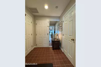 825 Thatcher House, Hancock, MA 01237 - Photo 7