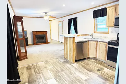 405 Pittsfield Rd #A-6, Lenox, MA 01240 - Photo 9