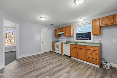 73-75 Hall St, North Adams, MA 01247 - Photo 15