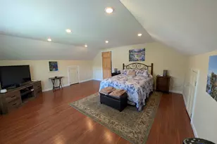 5 McKinley St, Adams, MA 01220 - Photo 17