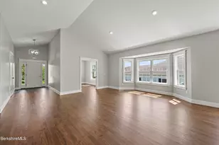 15 Cherry Hill Dr, Pittsfield, MA 01201 - Photo 7