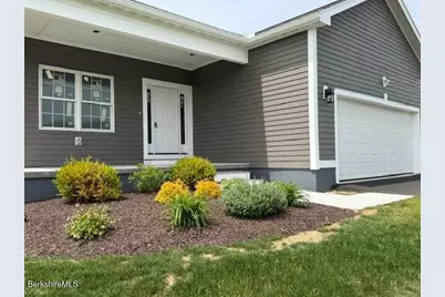 15 Cherry Hill Dr, Pittsfield, MA 01201 - Photo 3