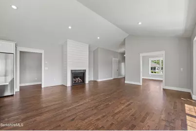 15 Cherry Hill Dr, Pittsfield, MA 01201 - Photo 11