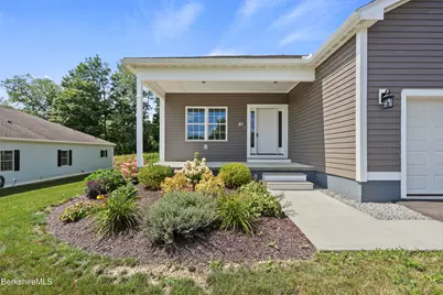 15 Cherry Hill Dr, Pittsfield, MA 01201 - Photo 5