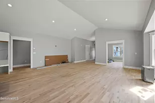 15 Cherry Hill Dr, Pittsfield, MA 01201 - Photo 11