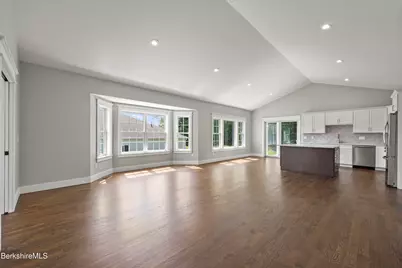 15 Cherry Hill Dr, Pittsfield, MA 01201 - Photo 9