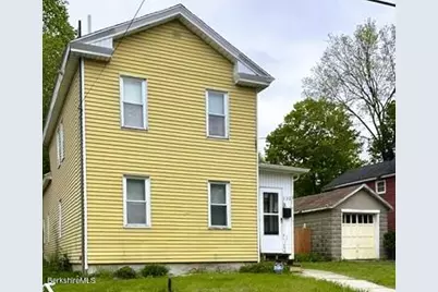 132 Daniels Ave, Pittsfield, MA 01201 - Photo 1