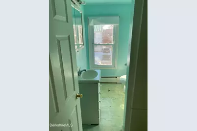 132 Daniels Ave, Pittsfield, MA 01201 - Photo 25