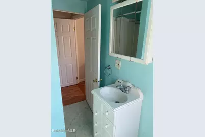 132 Daniels Ave, Pittsfield, MA 01201 - Photo 23