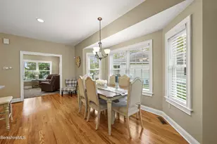 14 Sunrise Cir, Pittsfield, MA 01201 - Photo 11