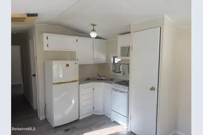 3 Jennifer Ln, West Stockbridge, MA 01266 - Photo 3